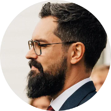 Henrik in a Suit and Beard Profile Picture